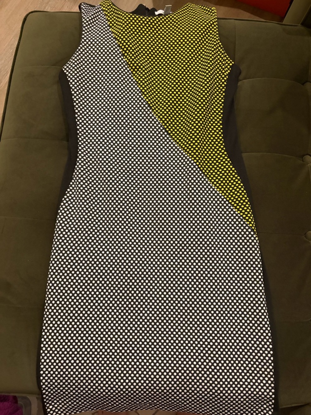 Sleeveless Belle Badgley Mischka Polka Dot Sheath Dress